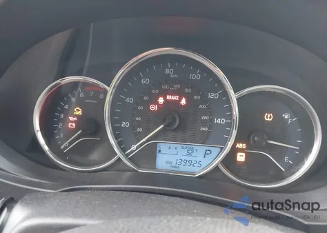 2015 Toyota Corolla Le Plus z USA, uszkodzony, nr VIN 5YFBURHE0FP231545